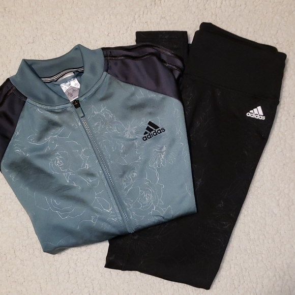 adidas Other - 1HR SALE Adidas embossed floral print set